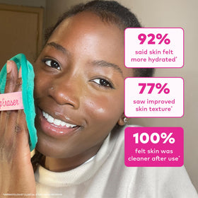 MakeUp Eraser 7-Day Set displayed with makeup products