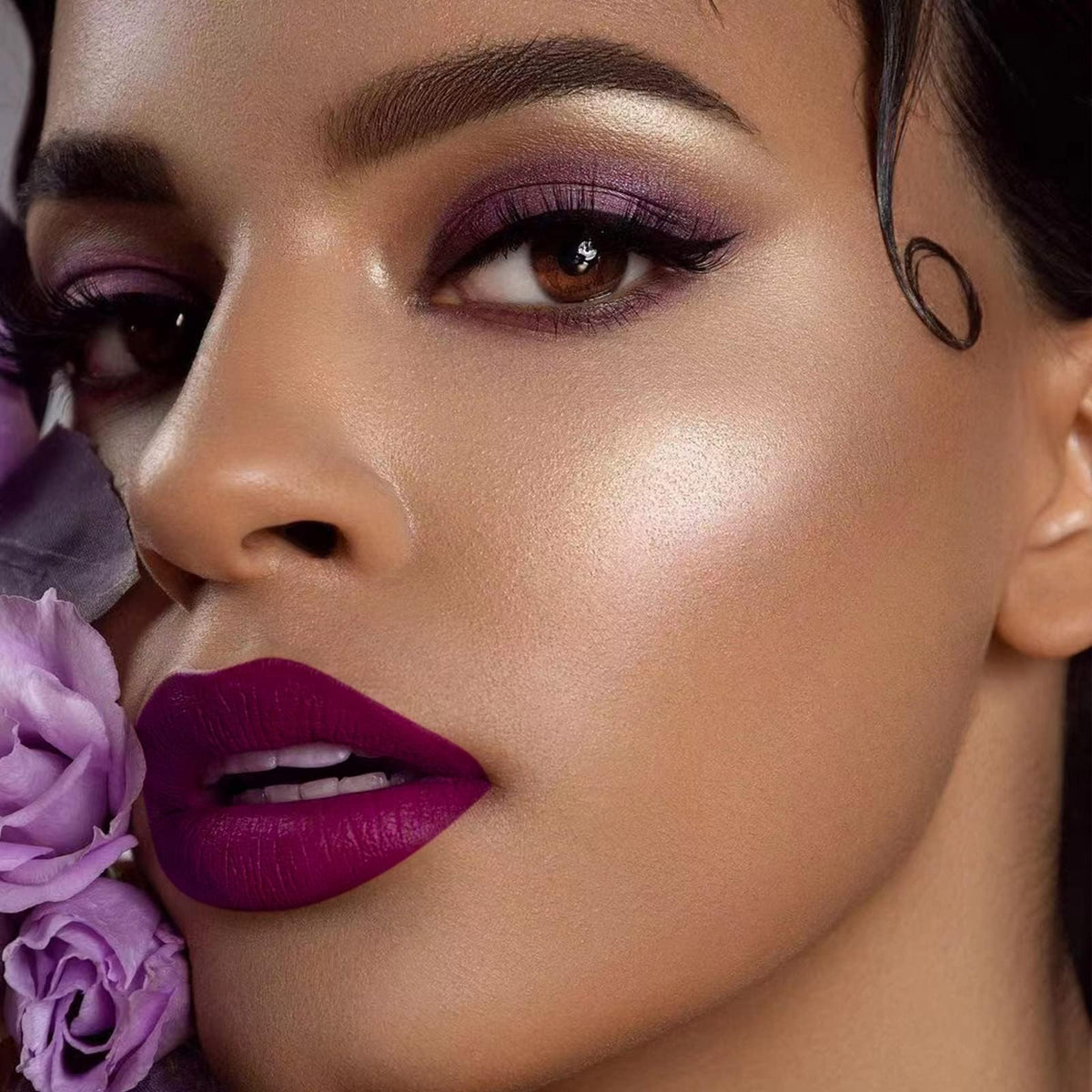 MAKI YIKA Matte Liquid Lipstick packaging front view