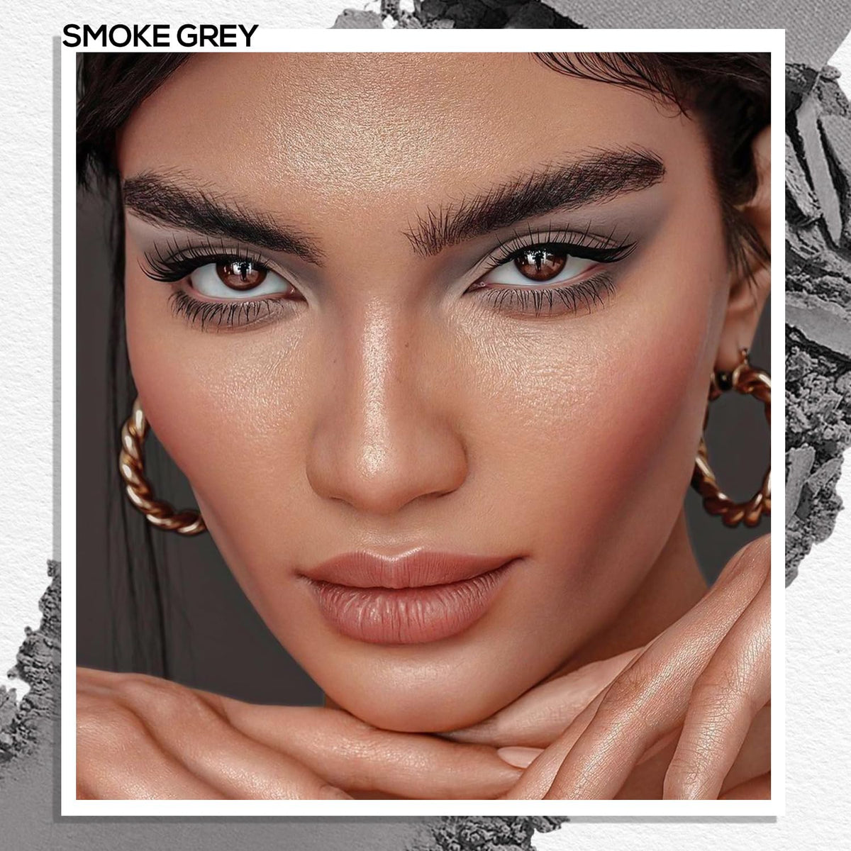 MAKI YIKA Smoky Grey Eye Shadow showing texture