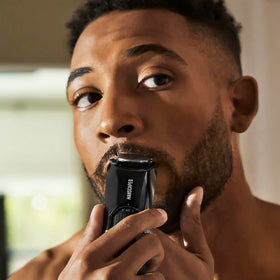 MANSCAPED Beard Hedger Replacement Blade packaging