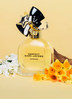 Marc Jacobs Perfect Intense Eau de Parfum packaging