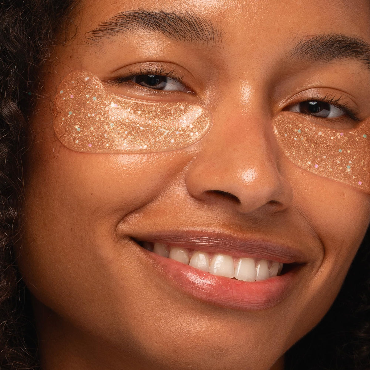 MAREE Eye Gels displayed with skincare routine