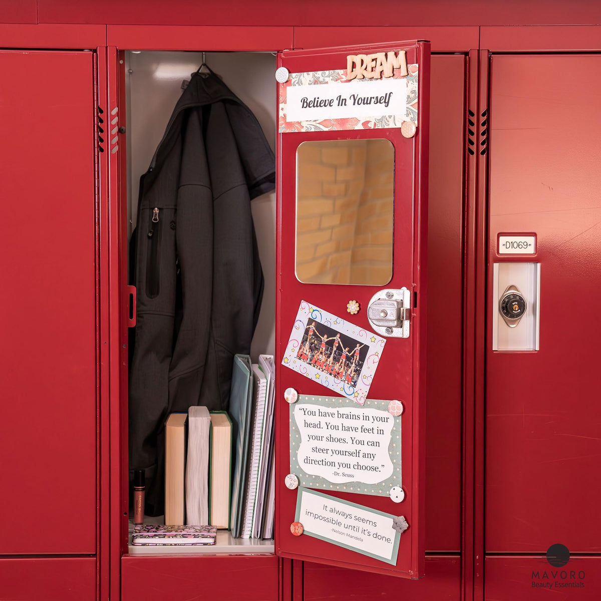 Mavoro 7x9 Magnetic Locker Mirror displaying rounded corners