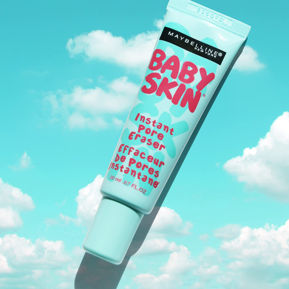MAYBELLINE Baby Skin Instant Pore Eraser Primer clear formula close-up