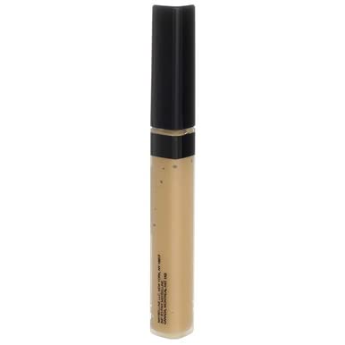 MAYBELLINE Fit Me! Concealer Light [15] lifestyle scene