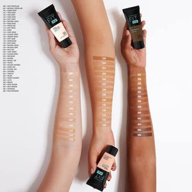 MAYBELLINE Fit Me Foundation 30ml texture on skin