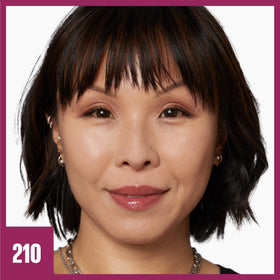 MAYBELLINE Instant Age Rewind Eraser Foundation applicator close-up