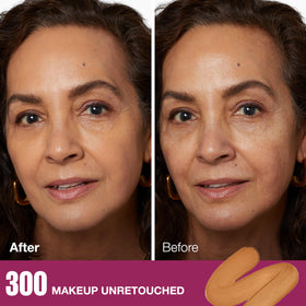 MAYBELLINE Instant Age Rewind Eraser Foundation sponge applicator