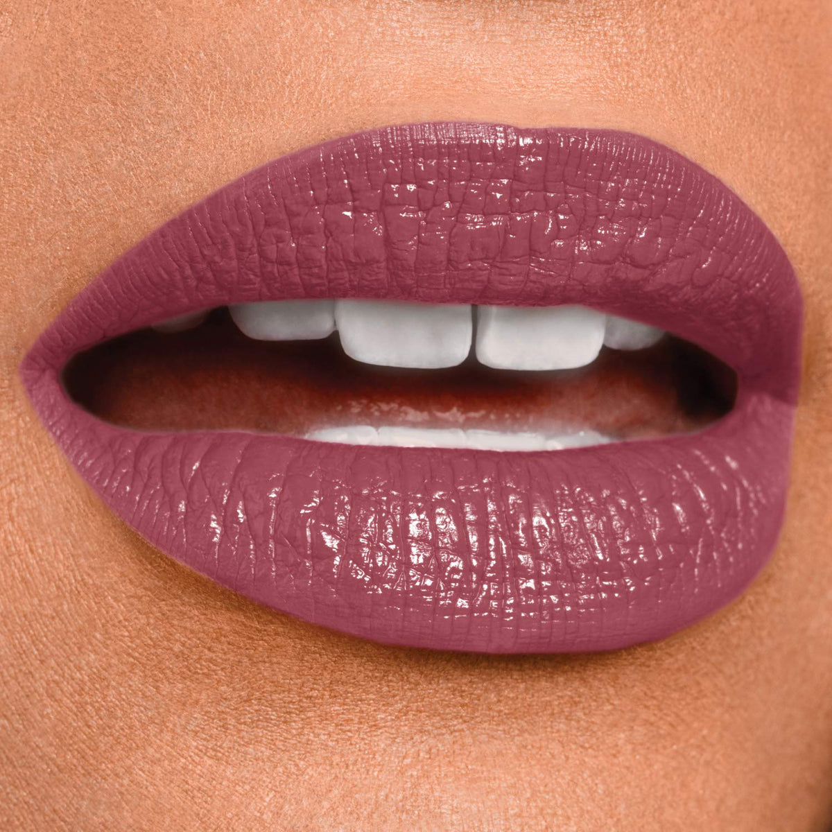 MAYBELLINE Super Stay 24 Liquid Lipstick Wear On Wildberry on model