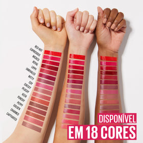 MAYBELLINE Super Stay Vinyl Ink Lipstick Rose Mauve Nude on model's lips