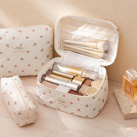 Medium HBselect makeup bag in floral design