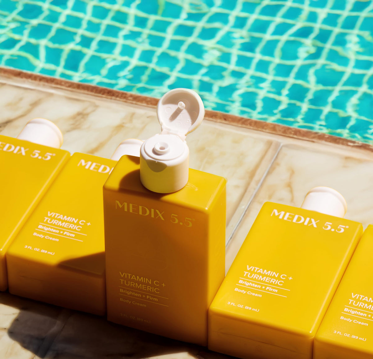 Medix 5.5 Vitamin C Cream Body Lotion packaging