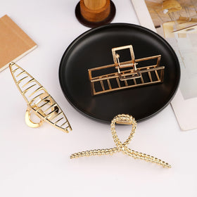 Mehayi large claw clips in a casual setting