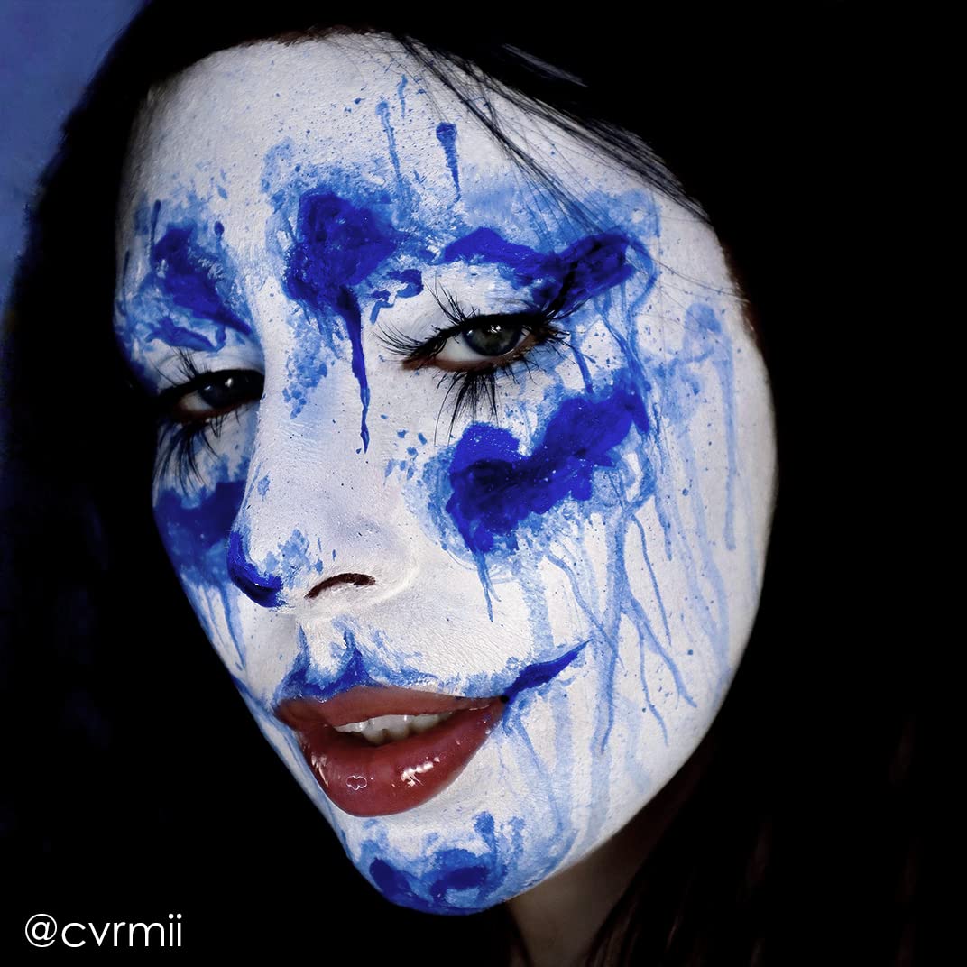 Mehron Makeup Paradise AQ Dark Blue body paint swatch on skin
