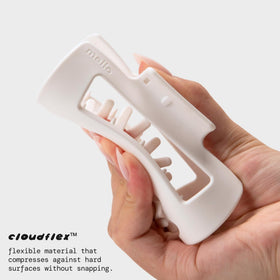 MELLO Medium Hair Clip in white, side view