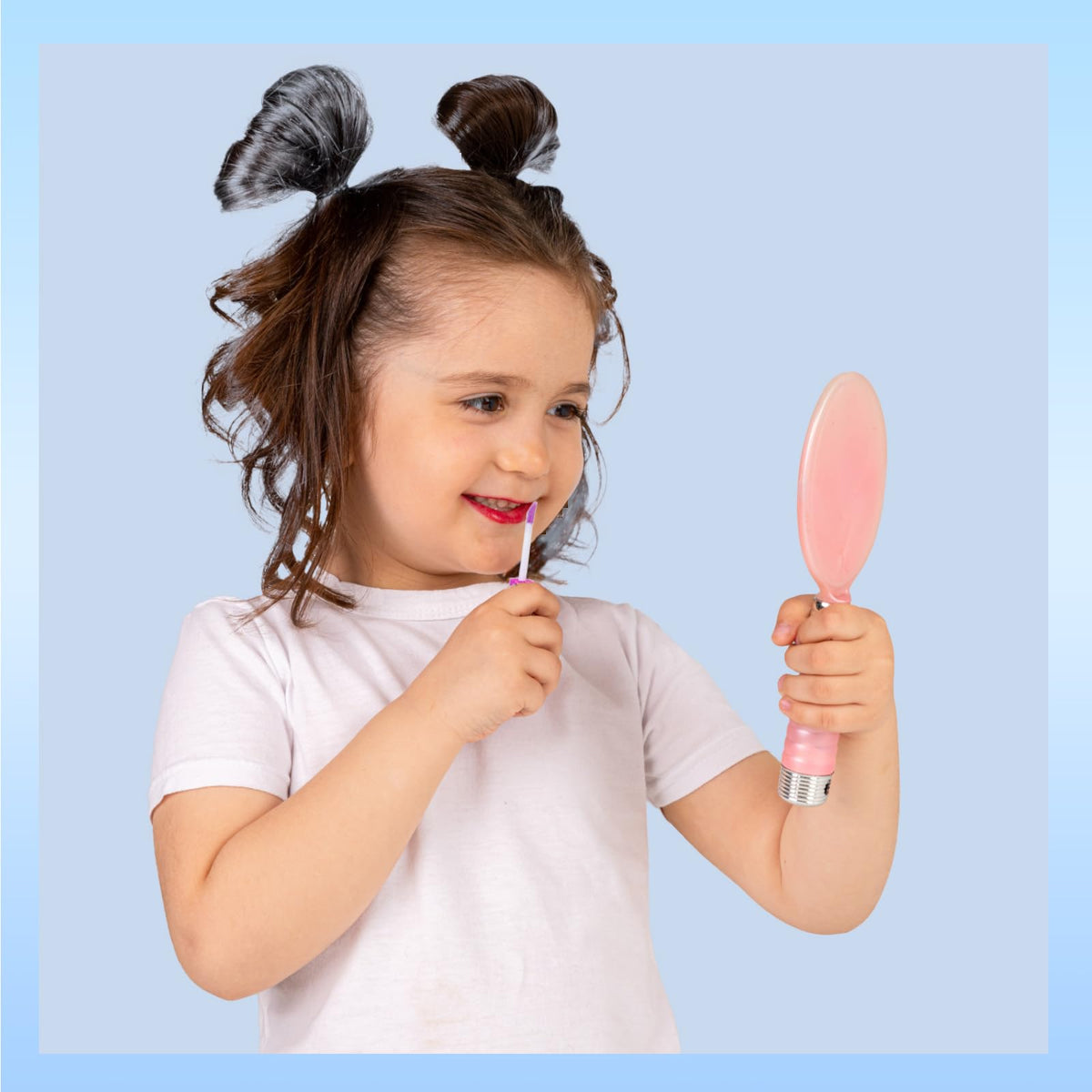 Minnie Mouse Lip Gloss Set showing cherry and bubble gum flavours