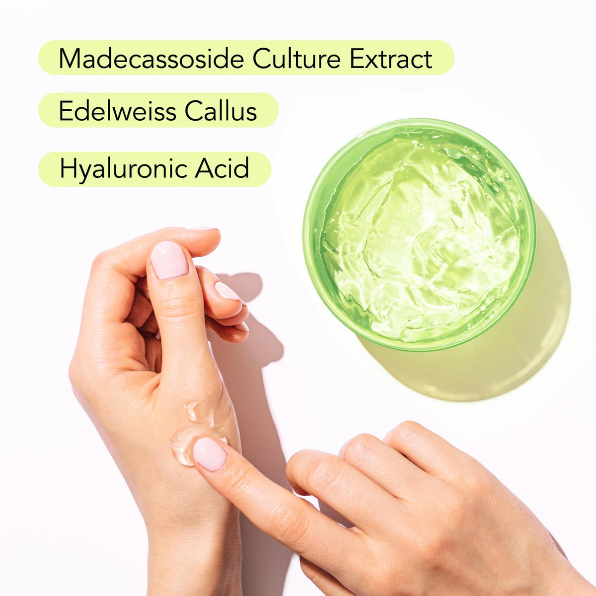 MIRACLAIR Aloe Vera Gel application on skin