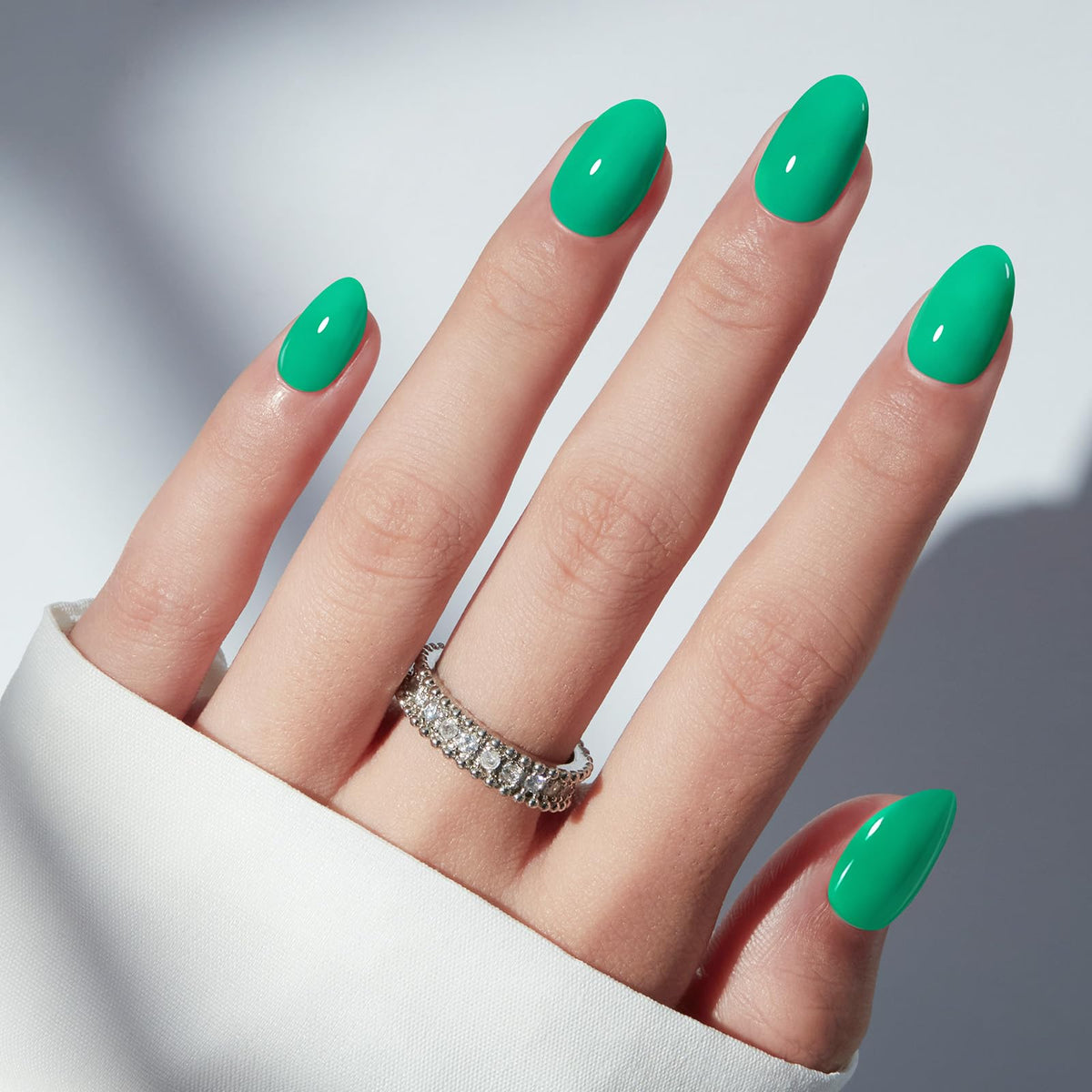 modelones Bright Green Short Press on Nails set with various sizes