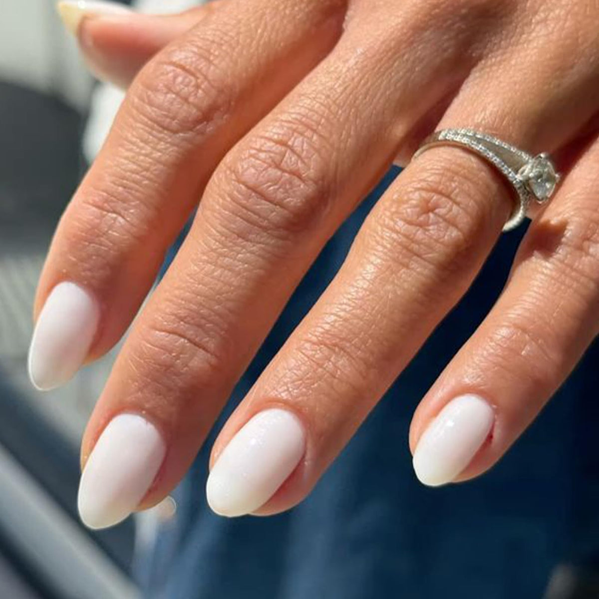 modelones Short Press on Nails Kit front view with 32 reusable nails