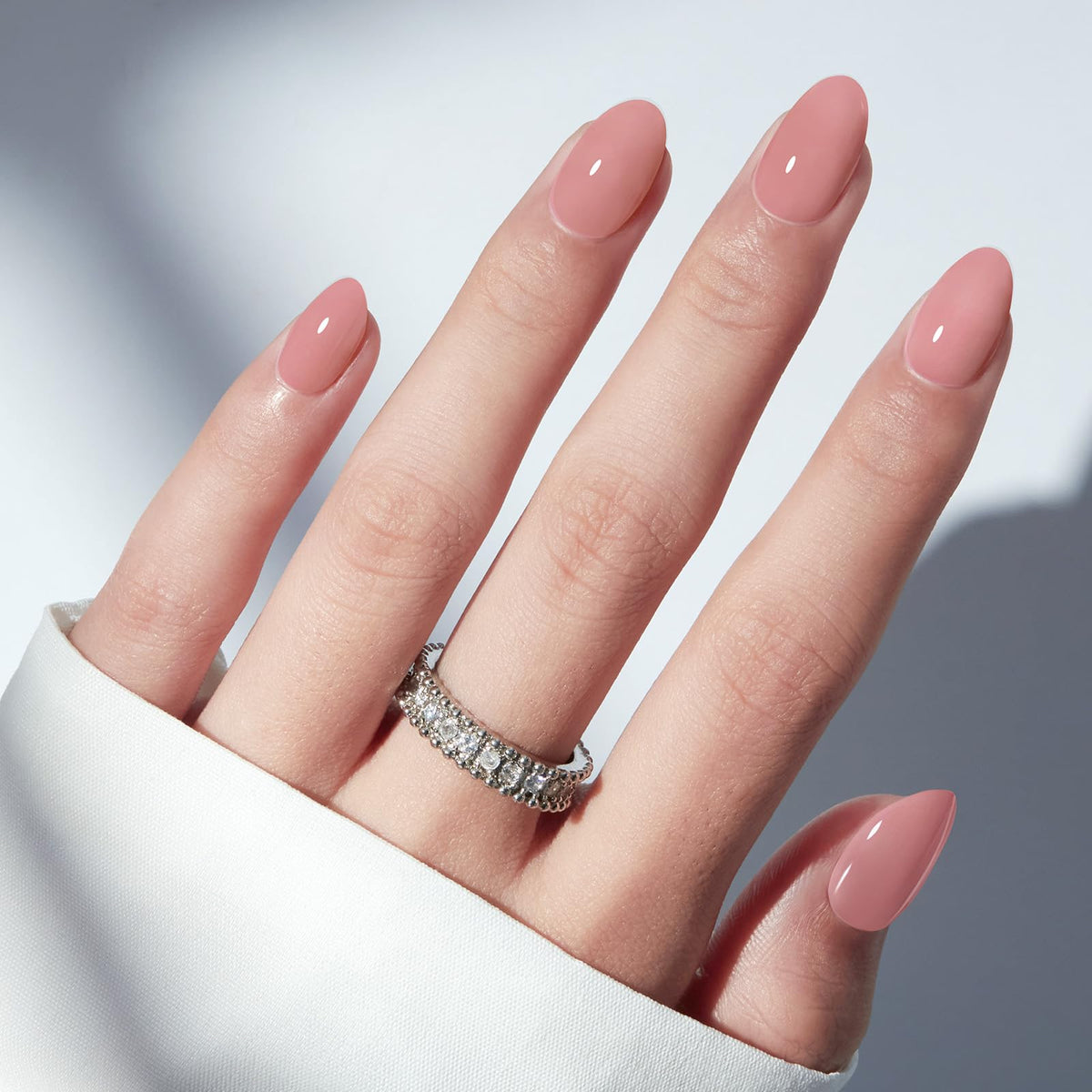 modelones Soft Pink Short Press on Nails Kit front view with 32 reusable nails