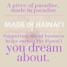 MOEA HAWAII Tahitian Vanilla Perfume Oil Roller with floral background