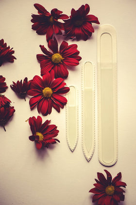 Mont Bleu Glass Nail File Set showcasing three different lengths