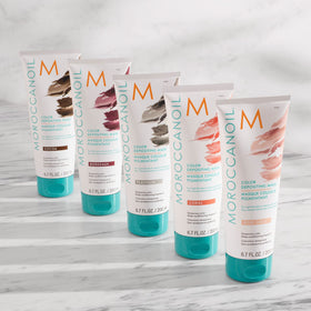 Moroccanoil Color Depositing Mask Platinum lifestyle scene