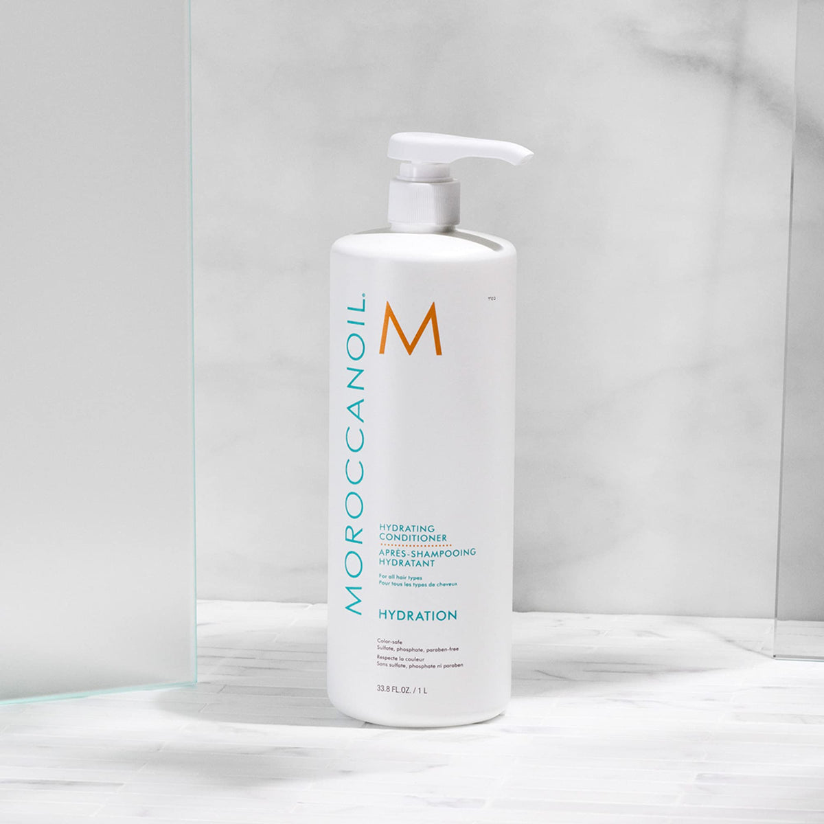 Moroccanoil Hydrating Conditioner texture close-up