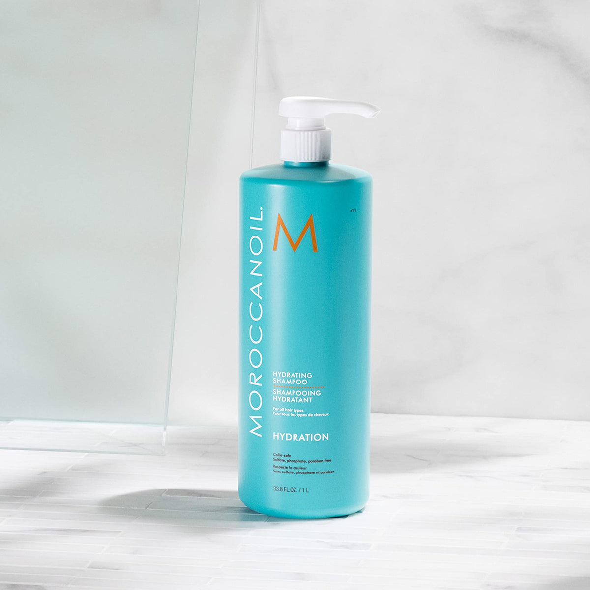 Moroccanoil Hydrating Shampoo with red algae detail