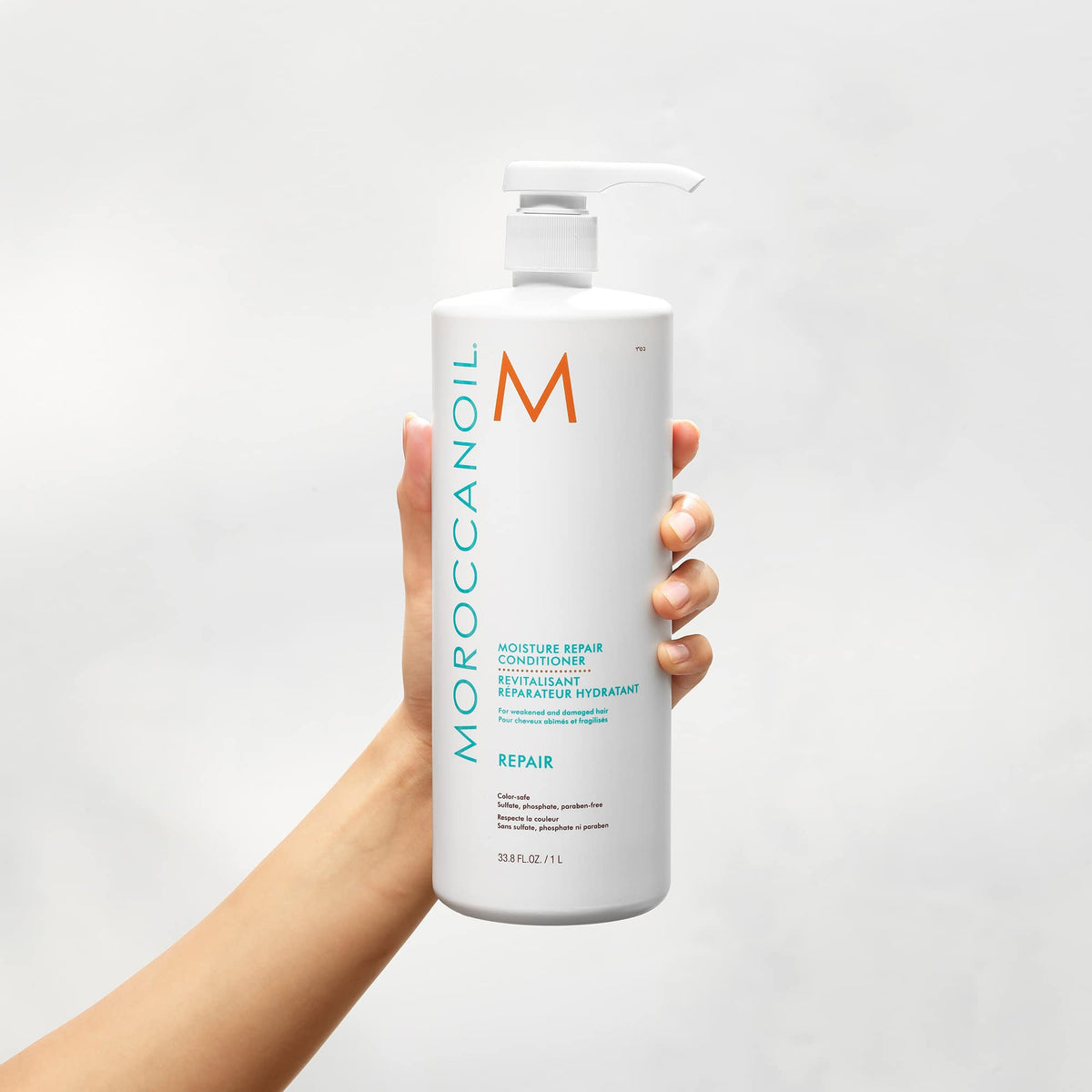Moroccanoil Moisture Repair Conditioner 33.8 Fl. Oz. back view