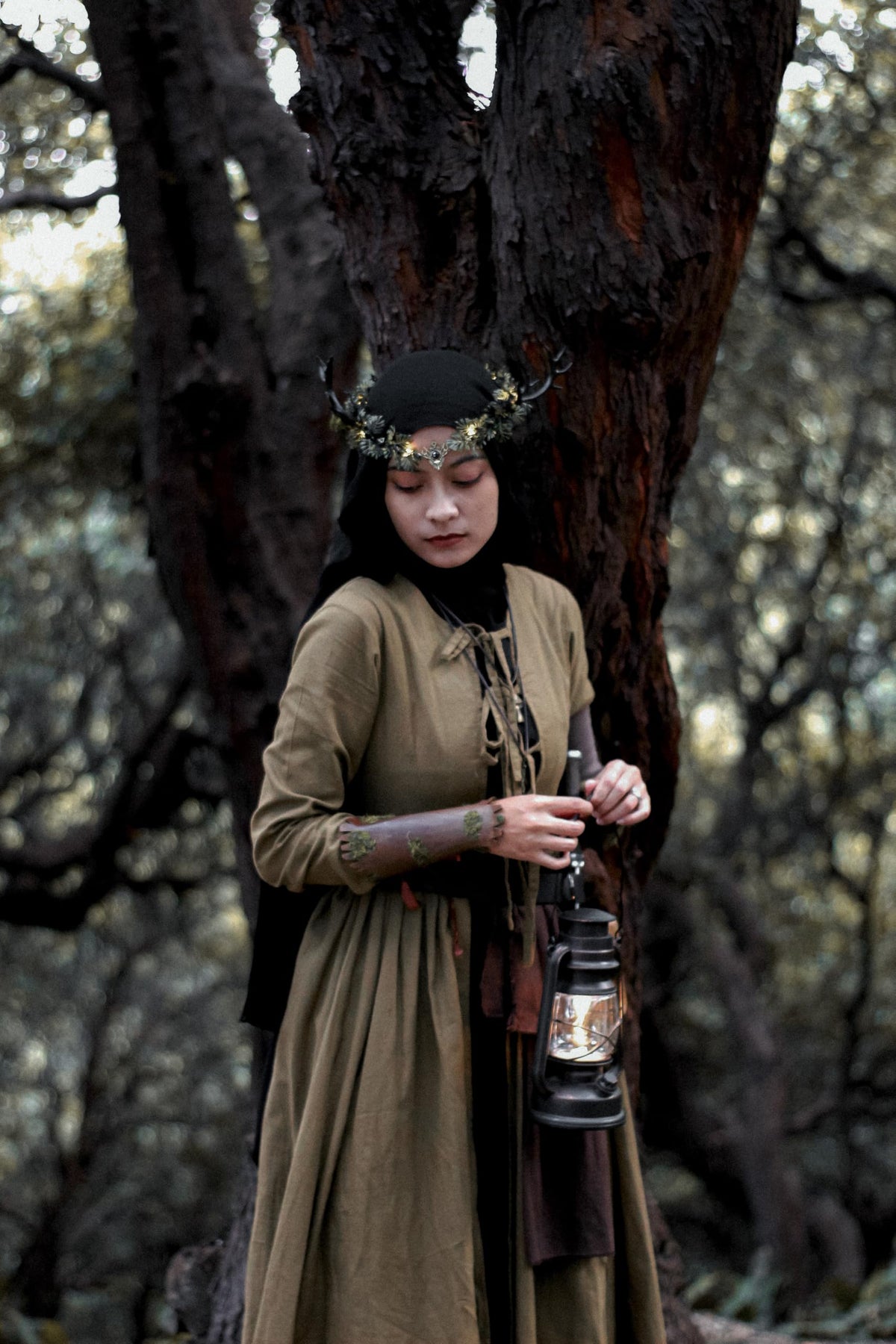 MOSTORY Light Up Elf Crown worn at a Renaissance fair