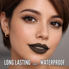 Mynena Hydrating Warm Brown Matte Liquid Lipstick Cyndia texture close-up