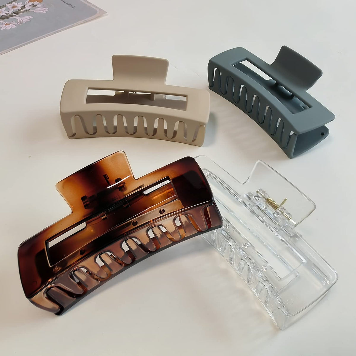 Nalodu Rectangle Hair Claw Clip in clear colour
