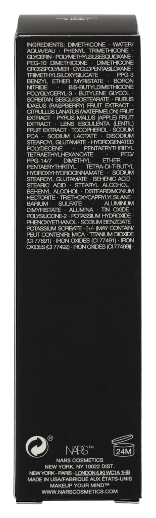 NARS Natural Radiant Longwear Foundation Mont Blanc lifestyle scene