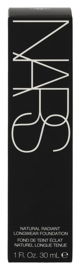 NARS Natural Radiant Longwear Foundation Mont Blanc texture close-up