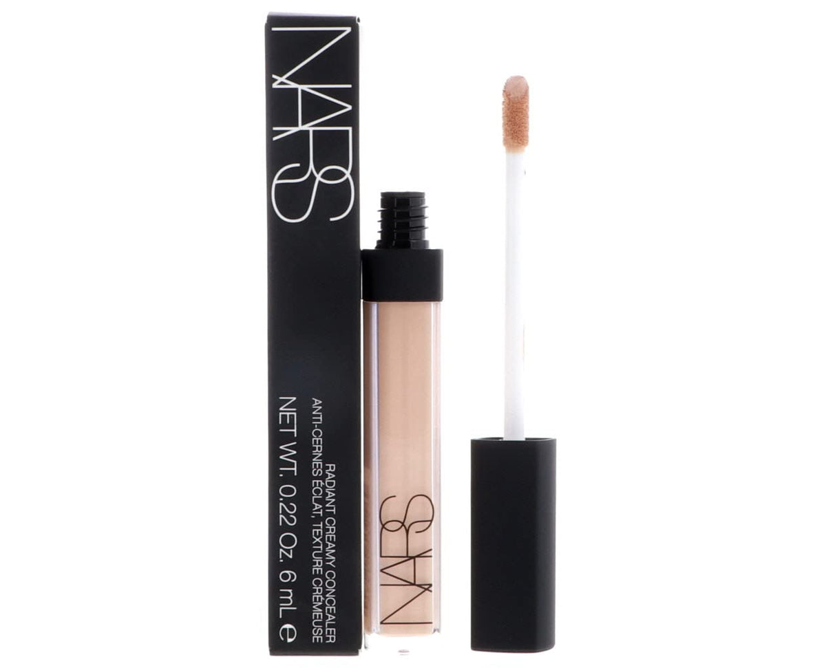 NARS Radiant Creamy Concealer Custard applicator close-up