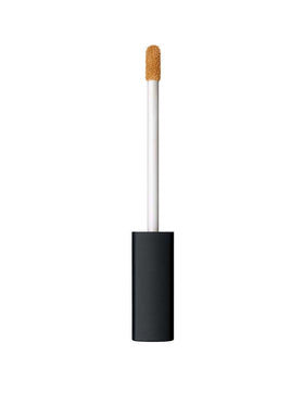 NARS Radiant Creamy Concealer Deep 0 Chocolat applicator close-up