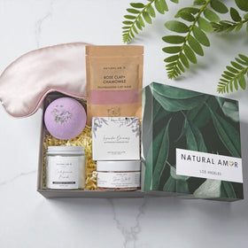 NATURAL AMOR Spa Gift Set includes rose clay mask and floral bath salt