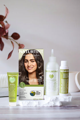 Naturtint 4G Golden Chestnut hair colour application process