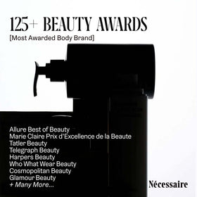 Nécessaire Body Exfoliator Eucalyptus in a bathroom setting