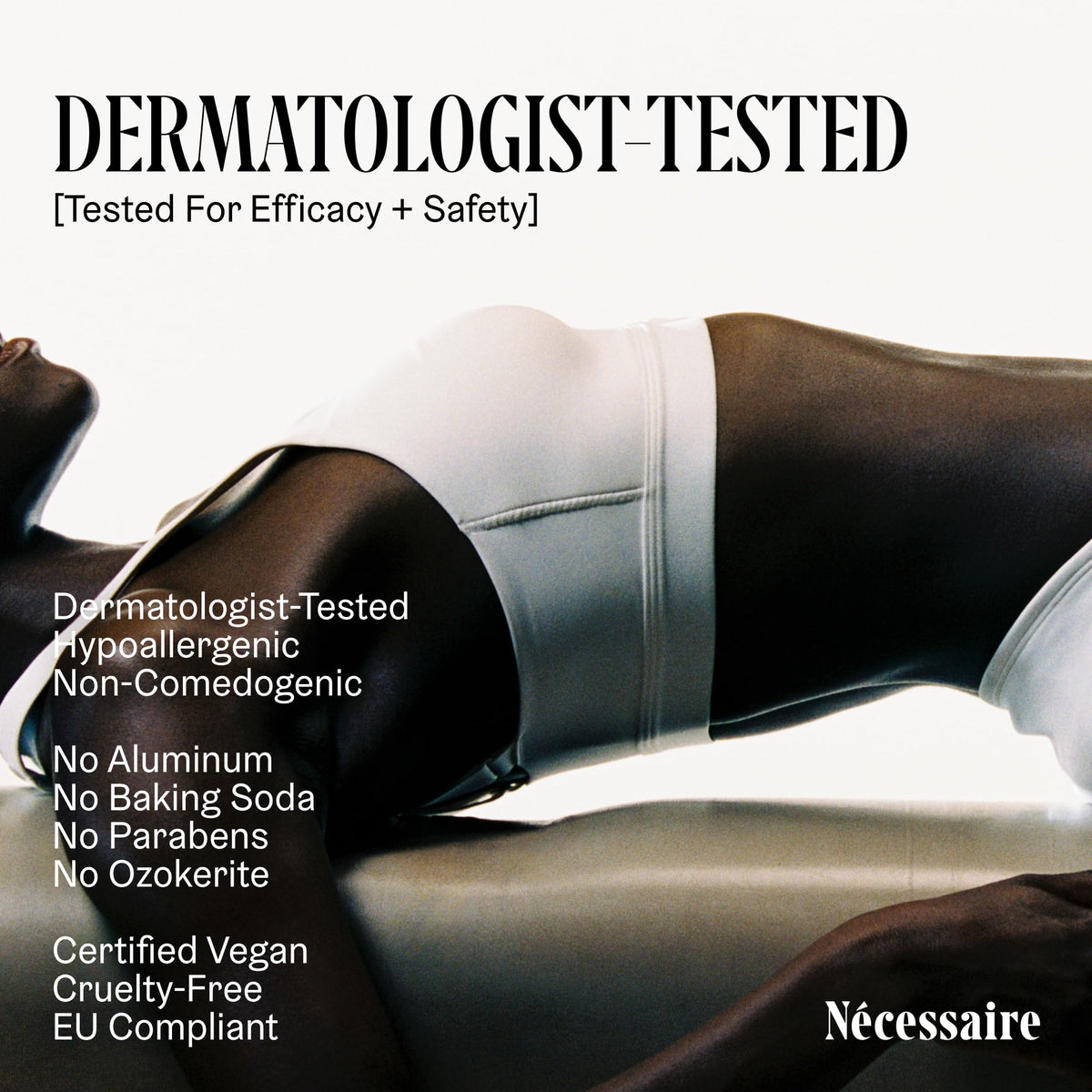Nécessaire Deodorant application on skin