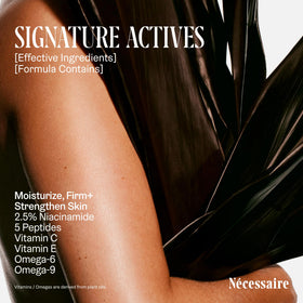 Nécessaire The Body Lotion Santal with ingredients display