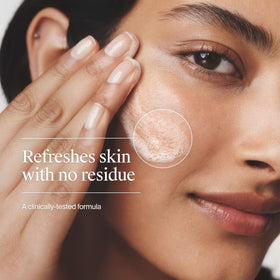 Neutrogena Fresh Foaming Facial Cleanser with foamy lather on hand
