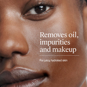 Neutrogena Hydro support Face Wash with foamy lather on hand