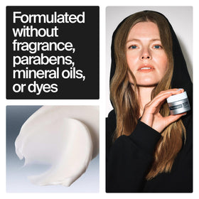 Neutrogena Rapid Wrinkle Repair Face Moisturizer texture on hand