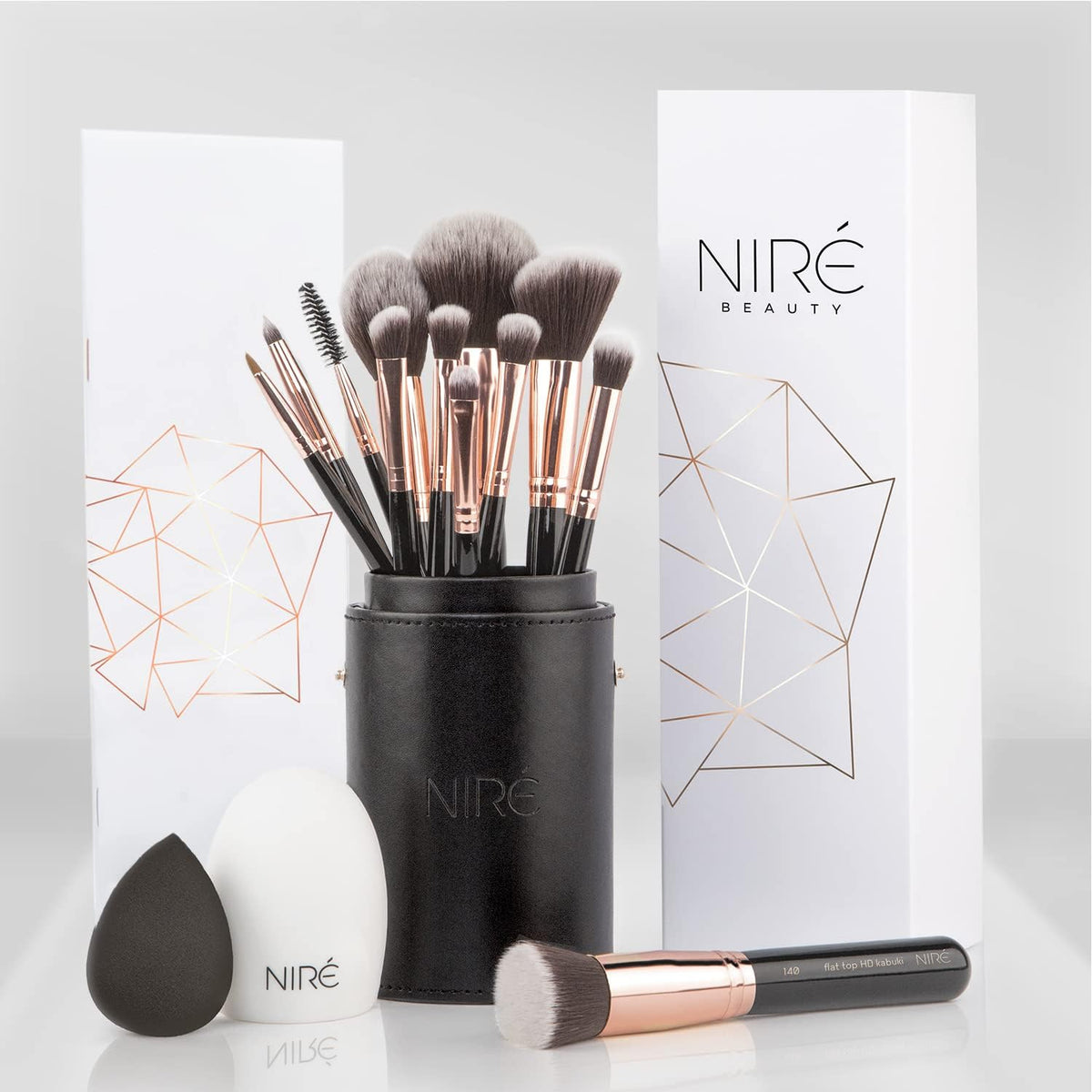 Niré 15 Piece Makeup Brush Set in black and rose gold front view