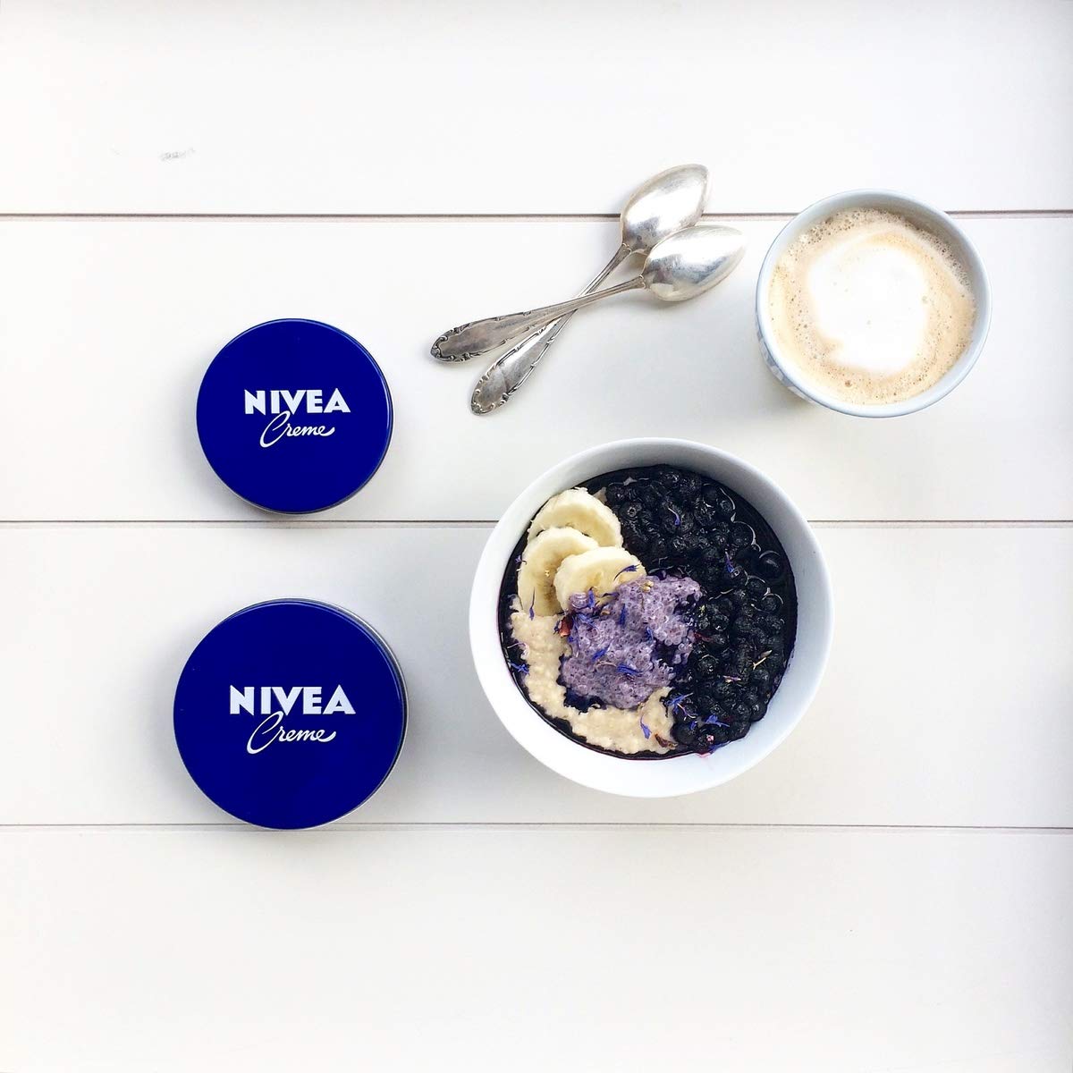 NIVEA Creme 200ml back view with usage instructions