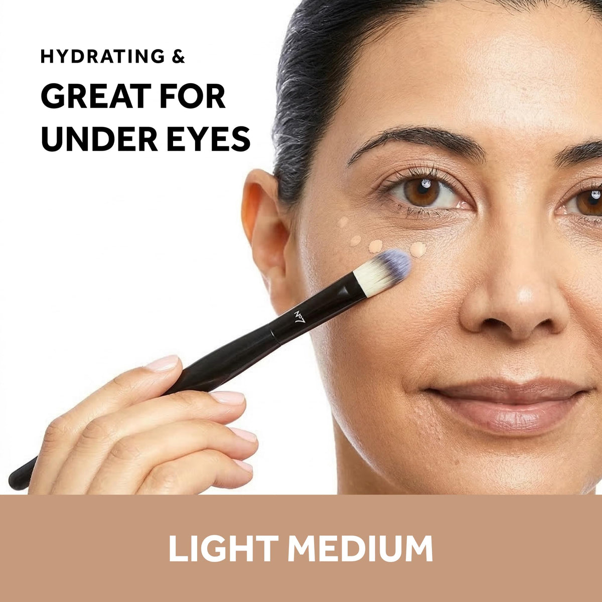 No7 Lift & Luminate Concealer Light Medium applicator tip close-up