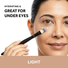 No7 Lift & Luminate Concealer Light shade applicator tip