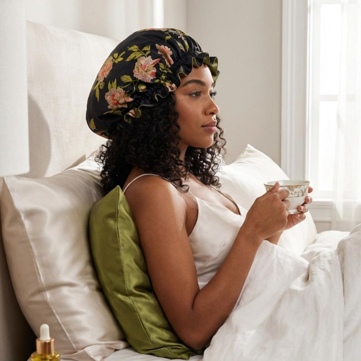 Nochka Fashion silk bonnet reversible design showing both sides